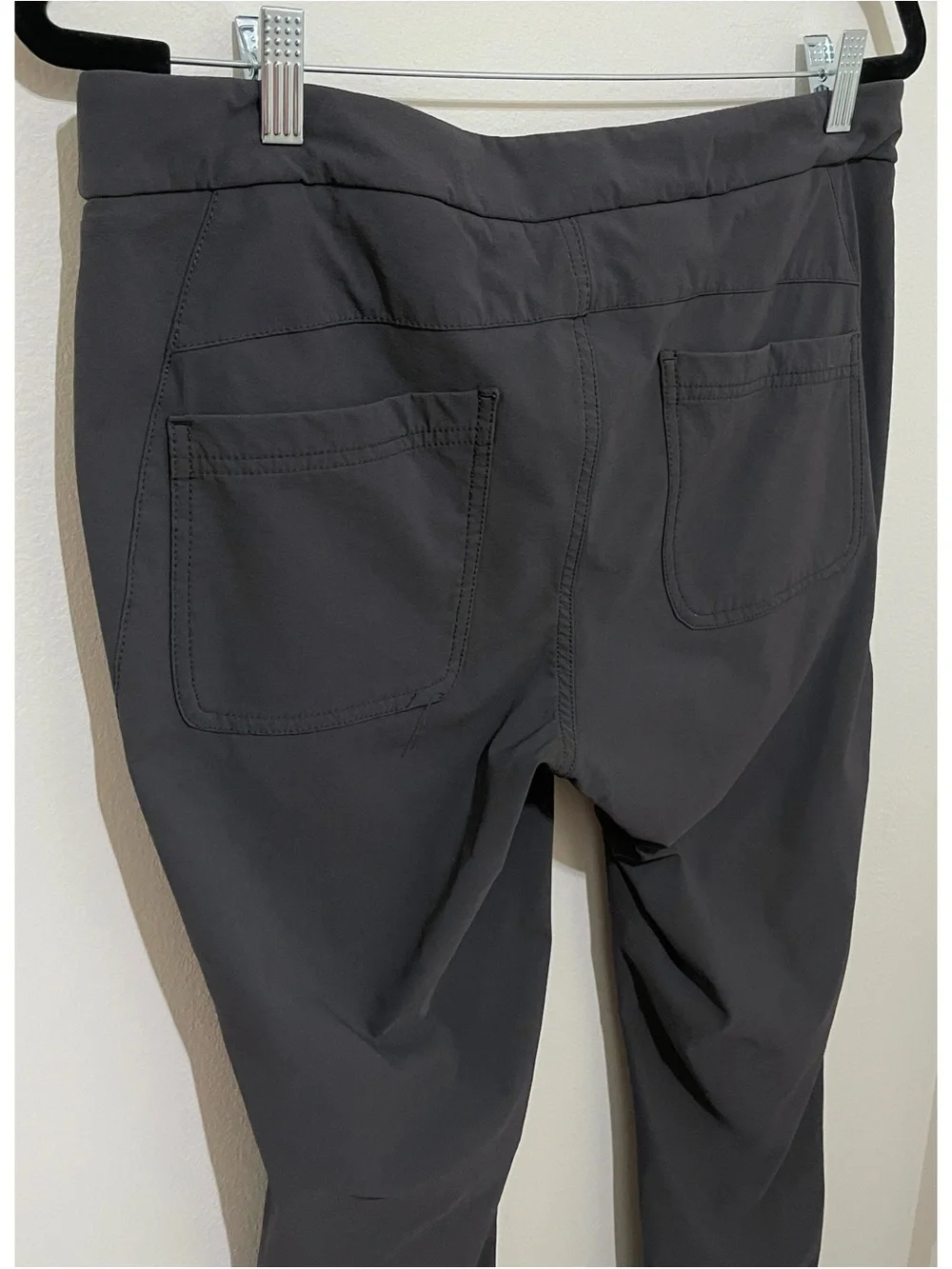 Akira Sleek Charcoal Zip Pocket Active Pants, Size 14 - Picture 9 of 12